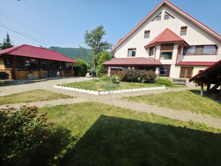 Hotel / Pensiune cu 7 camere de vânzare