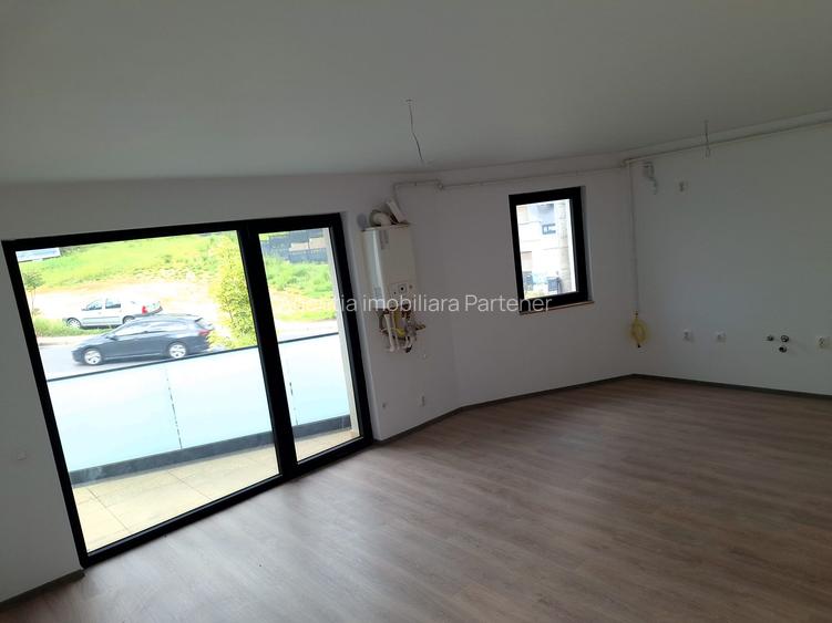 Spațiu Comercial Teilor , construcție NOUĂ / PARCARE / finisaje SUPERIOARE ! - 2