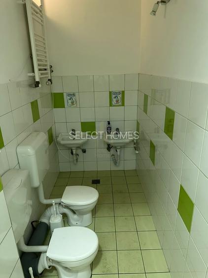 Vila 10 Camere 600mp Teren 1775 mp de Vanzare *Iancu Nicolae*