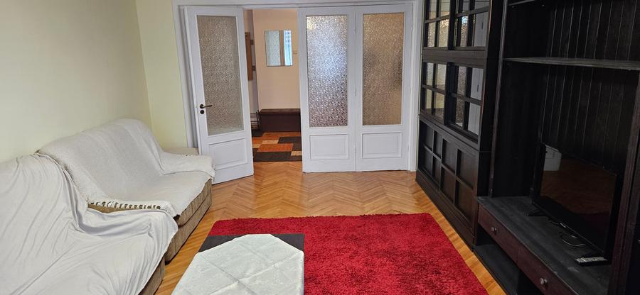 Inchiriez apartament cu 4 camere decomandat in Deva, zona Kogalniceanu et 3