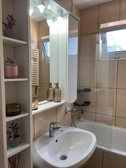 Apartament 2 camere,  zona Cantemir - Podu de Piatra