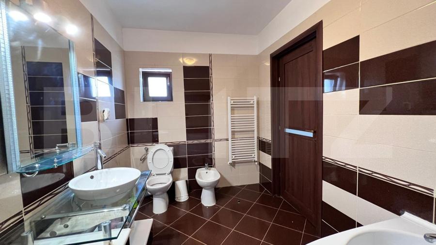 Casa 5 camere, curte spatioasa zona Ford