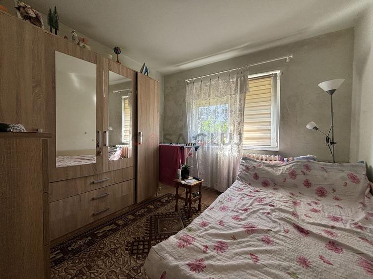 Apartament cu 3 camere, zona Retezat !