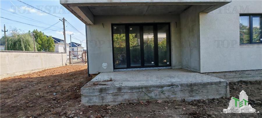Vila individuala cuplata, in complex rezidential modern, cu 5 camere si mansarda