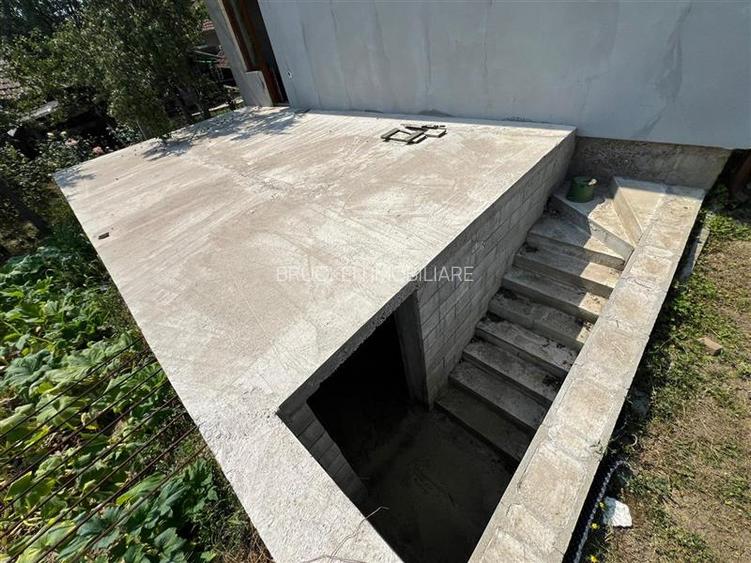 Casa de vanzare in zona centrala din Petreu - 15