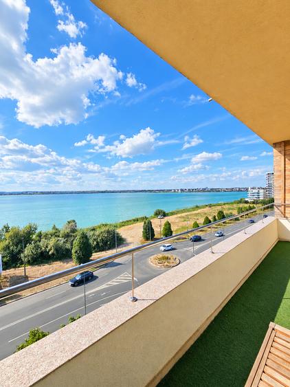 Apartament de inchiriat | vedere panoramica spre lac | balcon generos