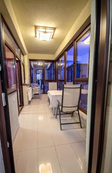 Mamaia, central, 3 camere decomandate lux, 130 mp