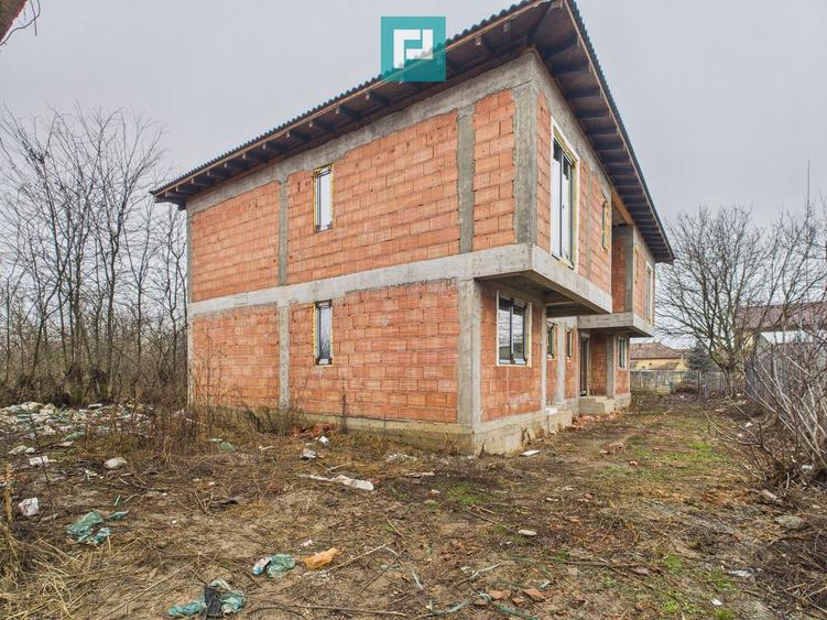 Duplex confortabil și retras în Chisoda