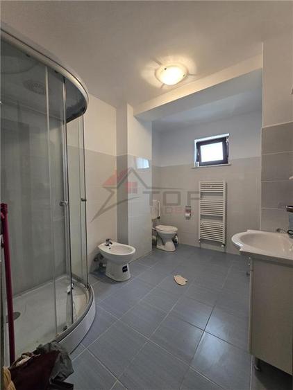 Etaj 1 - CUG - 2 camere decomandat in bloc nou cu loc de parcare