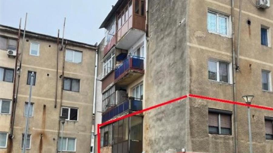 Apartament 3 camere 45 mp ~ Etajul 1 ~ Pogoanele Buzau