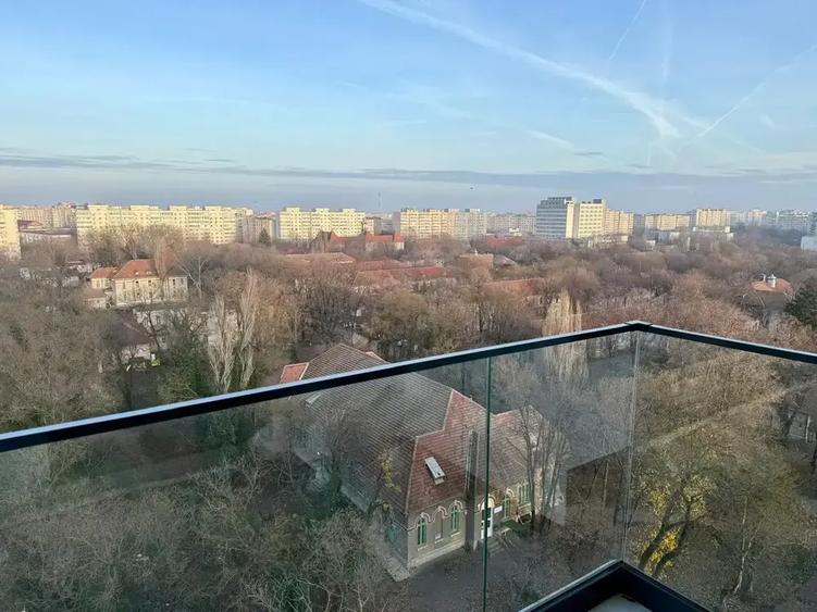 View Superb Penthouse 3 camere 8 min Metrou - Sun Plaza Gata de Mutare