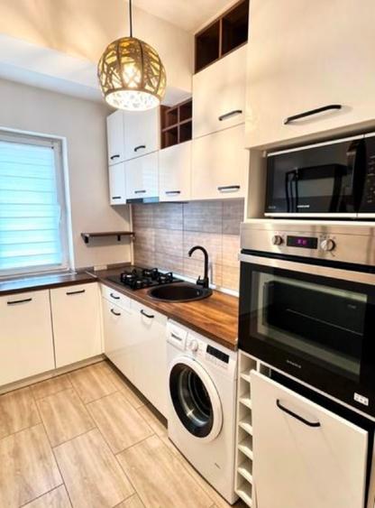 2 cam, 1/3, 2021,metrou 1 Decembrie, centrala, modern 54 mp, mobilat, utilat