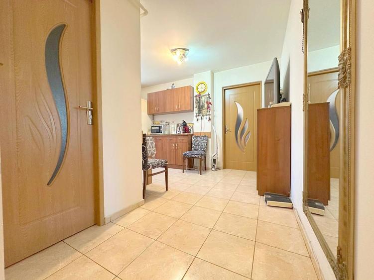 Apartament 3 camere, zona Lipovei