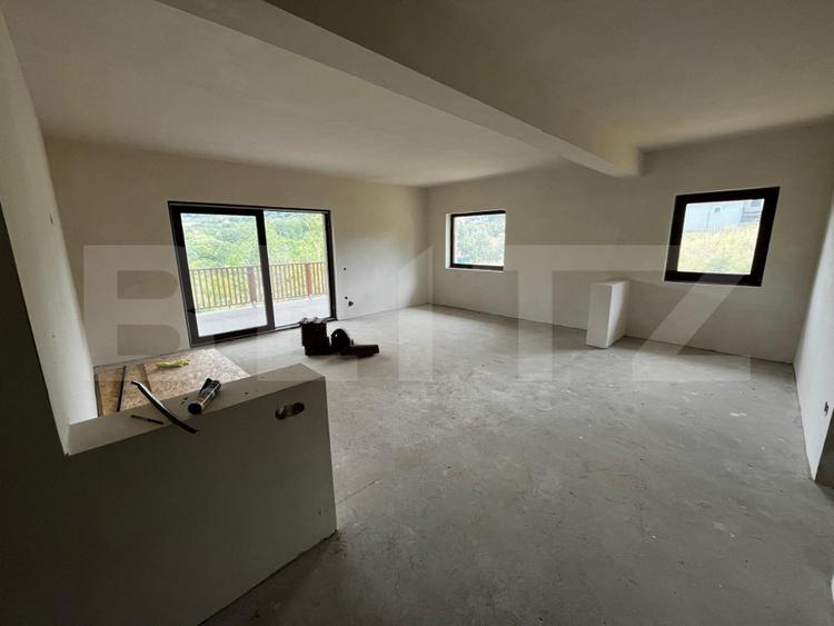 Casa noua, panorama exceptionala, 250 mp, 823 mp teren