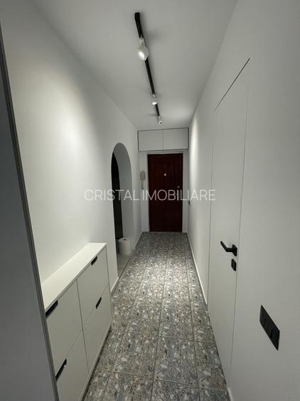 Închiriere Apartament cu 2 camere, decomandat, metrou Dristor in fata blocului - 6