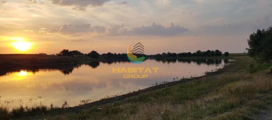 Teren intravilan Str Primaveri deschidere la lac