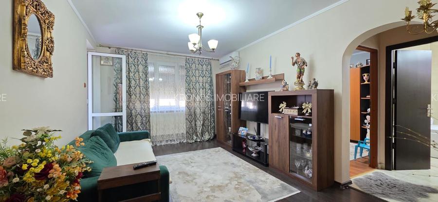 EXCLUSIV - OCAZIE ! FAR 4 CAMERE 75 MP. RENOVAT COMPLET GAZE 109.000 E - 4