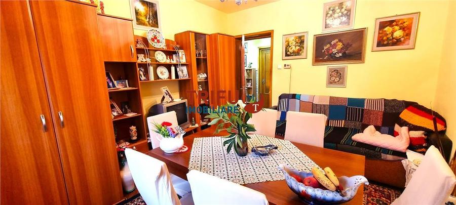 Casa tip duplex de vanzare zona Cetate
