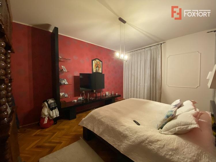 Vila cu 10 camere, de vanzare in Chisoda - ID V3322