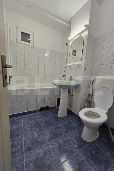 Apartament 3 camere, 54 mp utili - zona Soarelui