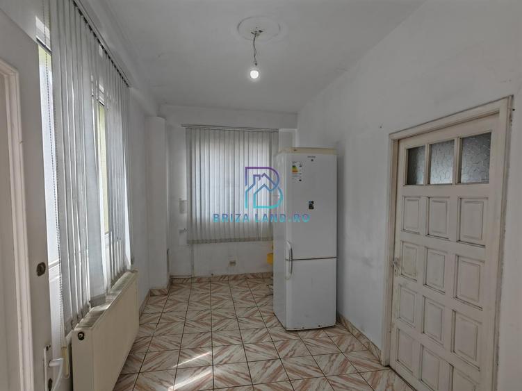 Bucurestii Noi, Lidl, D+P+E, 1992, sup. 680mp, 13 camere, teren 346mp