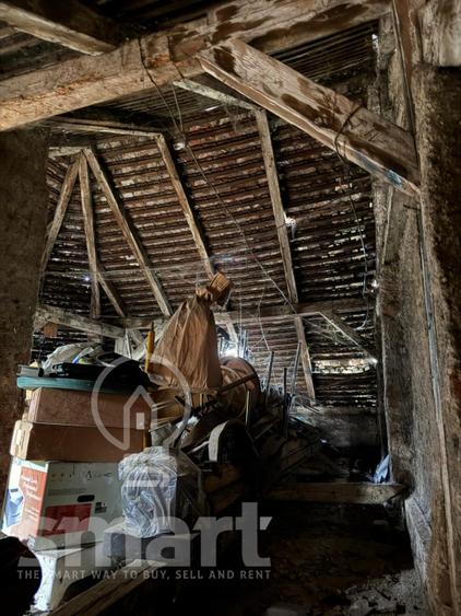 Casa în centrul istoric cu spațiu comercial și parcare proprie Zona 0