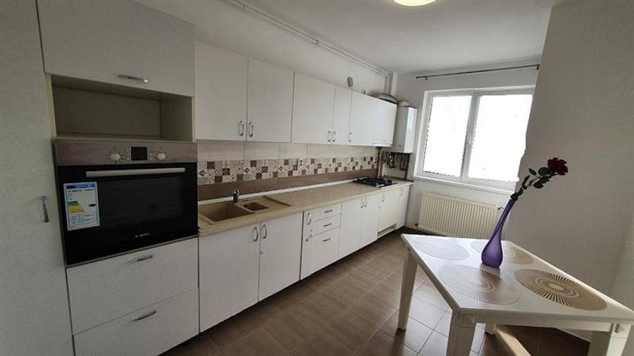 Inchiriere in Tudor bloc nou apartament 2 camere cu parcare.