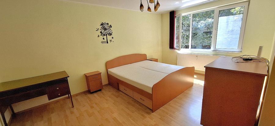 Direct Proprietar inchiriez Garsoniera 40mp, etaj 2/4 Izv Crisului, mobilata