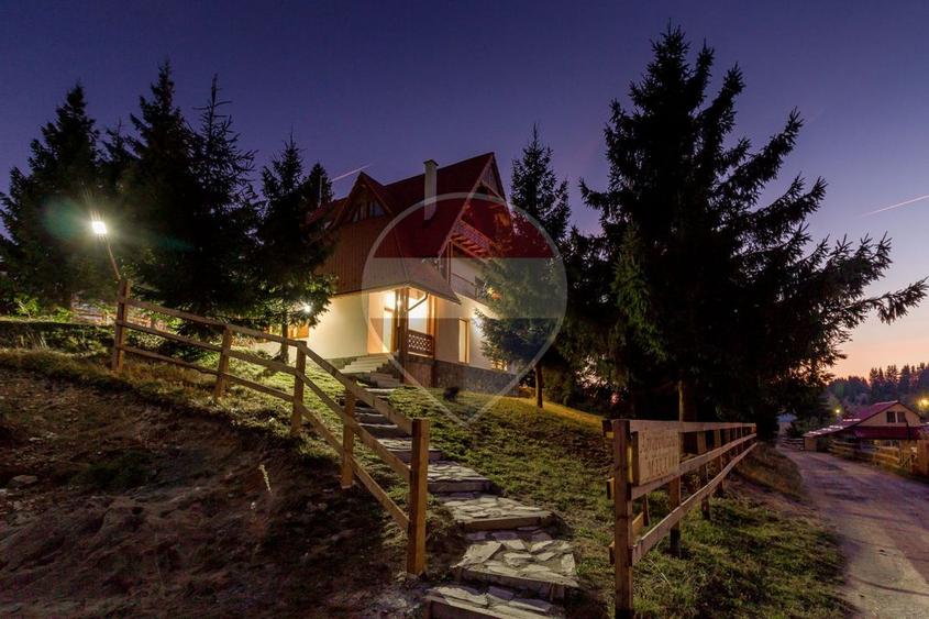 Pensiune/Cabana de vanzare Marisel | 3.012 mp | Business turistic
