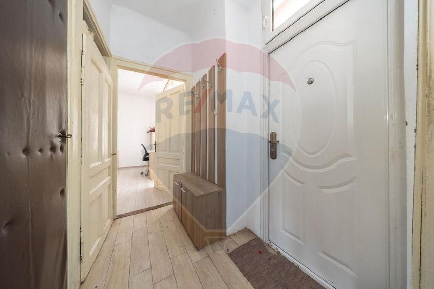 APARTAMENT 3 camere, Etaj 1, Str. Lunga nr 22, Brasov