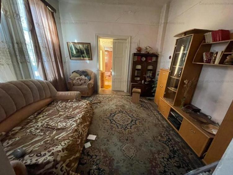 Casa caramida 85mp Centru , 178mp teren cu 14m la strada, gaze canalizare apa