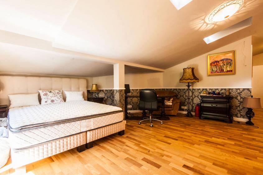 Apartament tip vila 295 mp utili, regim S+P+M, ideal birouri, clinica, avocatura