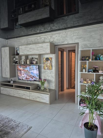 3 Camere, Faleza Nord, Bloc Nou, Etaj Intermediar
