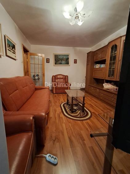 Ap. 3 cam decomandat Metalurgie, cu centrală termică - 8