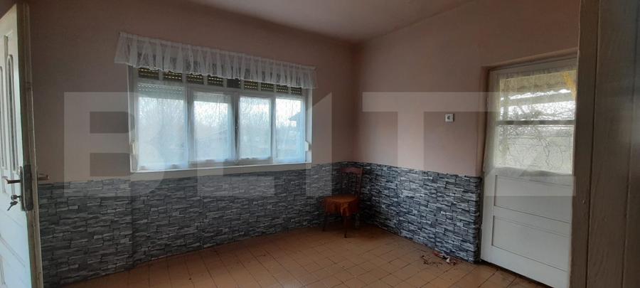 Casa de vanzare, 83 mp, teren 3000 mp, sat Paulian