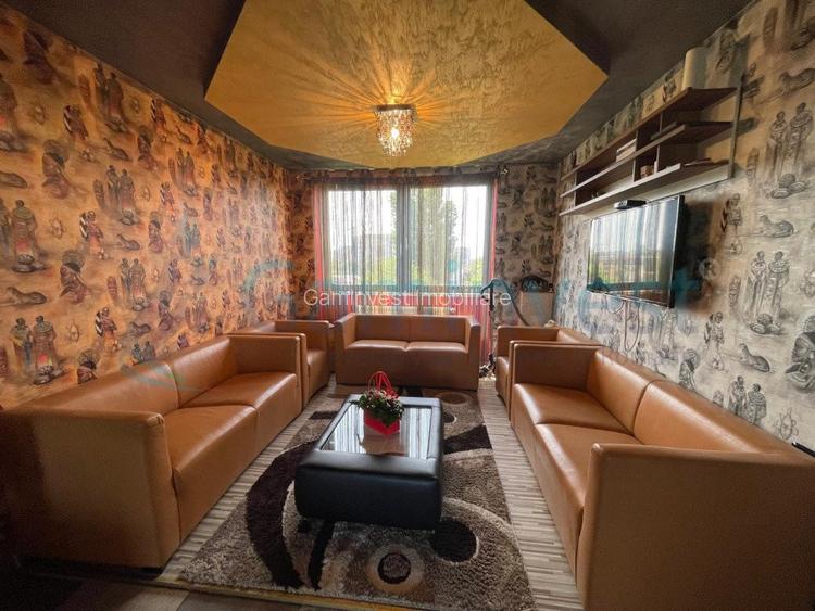 Apartament de vanzare in Oradea, cu 4 camere, 98 mp utili, zona Splaiul Crisanei - 2
