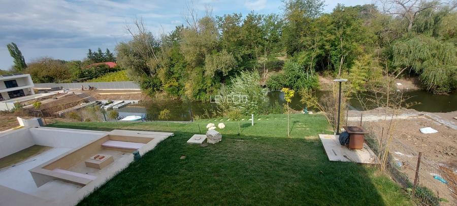 Casă cu ieșire la Lacul Snagov | Piscină și ponton | Siliștea Snagovul