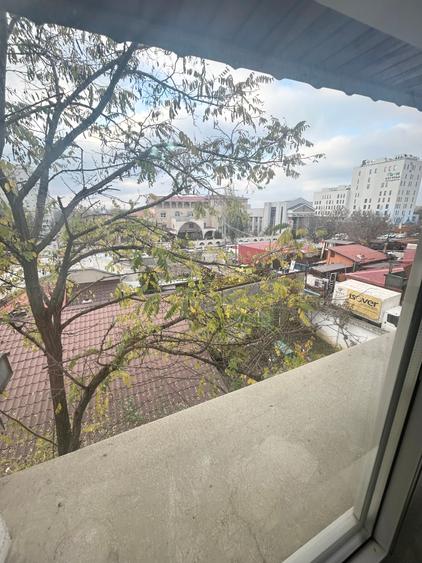 Pantelimon-Fundeni / Apartament 3 cam in vila / Loc de parcare-Curte