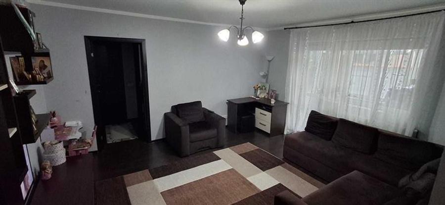 Vand apartament 2 camere