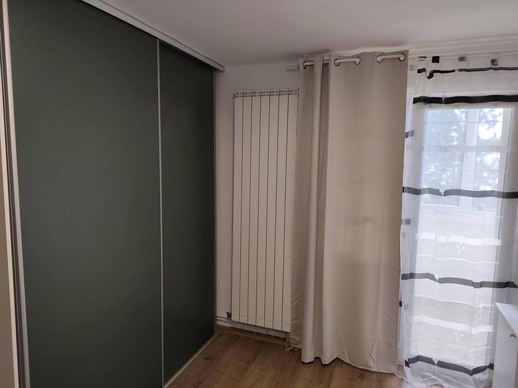 Apartament de vanzare 4 camere 70 mp zona Manastur Parang