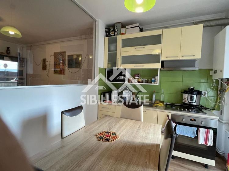 Apartament de vanzare cu 2 camere, loc de parcare, in Sibiu