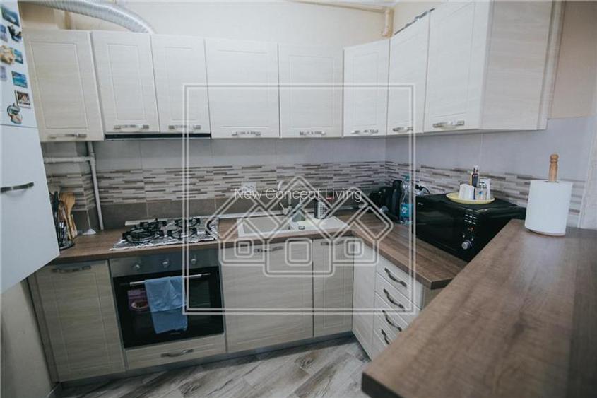 Ap. cu 3 camere,  2 balcoane si gradina - Zona Turnisor - 8