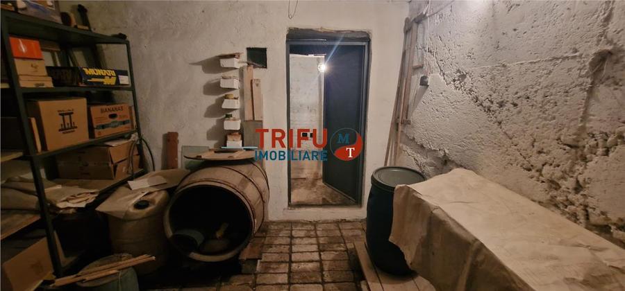 Apartament 3 camere de vanzare zona Centru