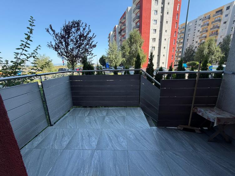 Vanzare studio compartimentat in 2 camere si gradina in Avantgarden3 Brasov