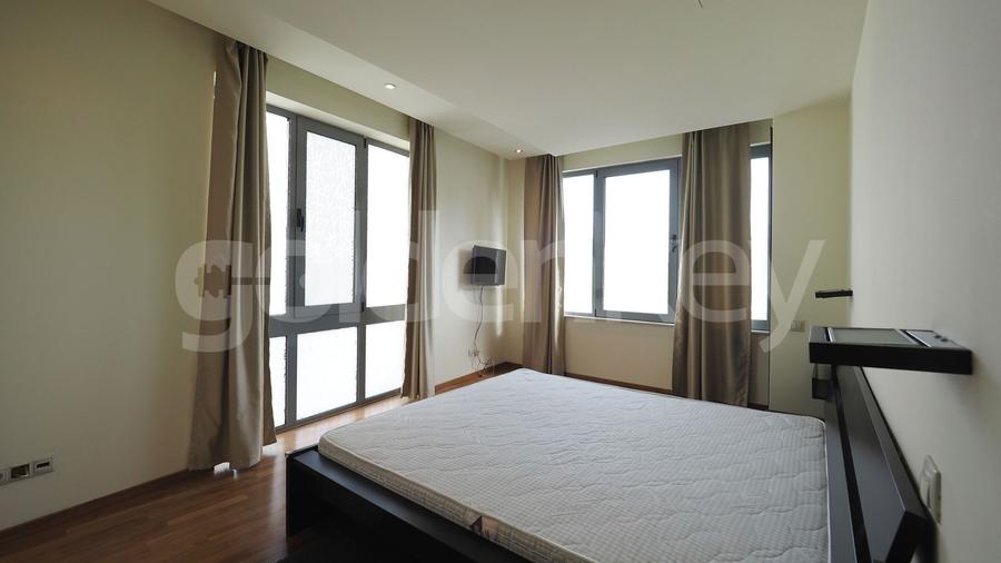 Apartament modern cu 3 camere | garaj | piscina comuna