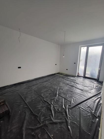 Dezvoltator — Apartament 3 Camere - Bloc nou P+3 - Strada Alunis- Zona case