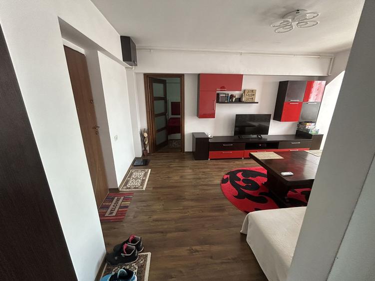 Apartament 3 camere zona Tomis II