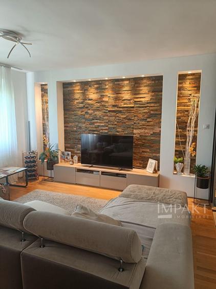 Apartament în Andrei Mureșanu – cu parcare & boxă