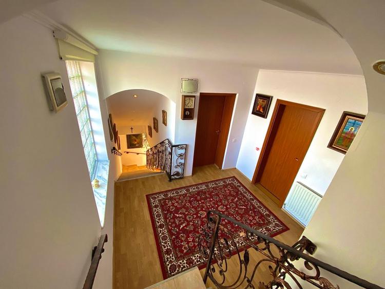 CASA  CENTRU !