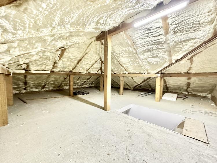 Duplex 4 camere - 2 bai - Teren 400 mp - Mosnita